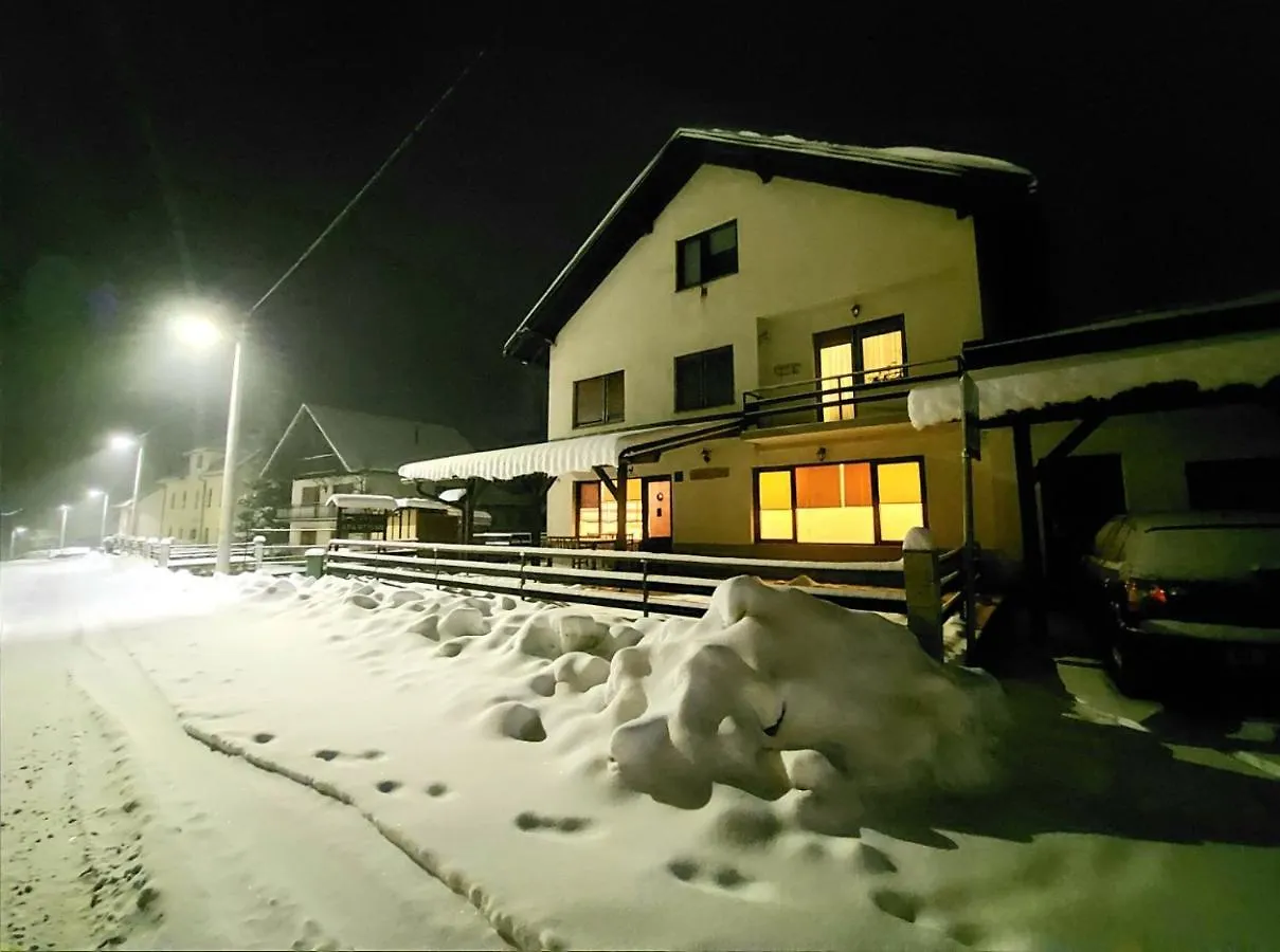 Apartman Thea Gomirje 0*,  Croácia