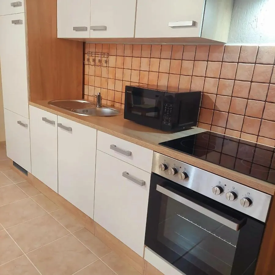 Apartman Thea Gomirje Apartment